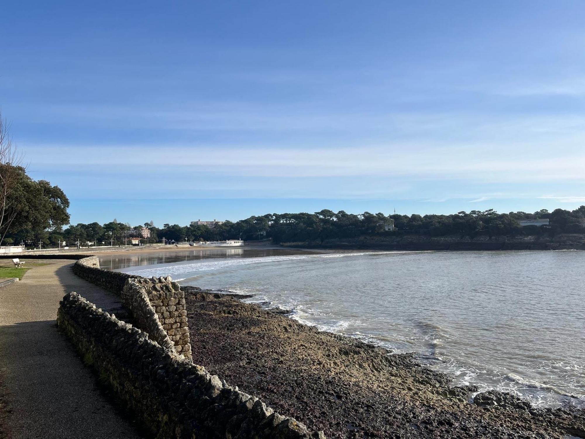 Charmante Villa Renovee 3* Avec Terrasse Et Jardinet, A 200M De La Plage De Nauzan, Ideale Familles! - Fr-1-539-46 Saint-Palais-sur-Mer Luaran gambar